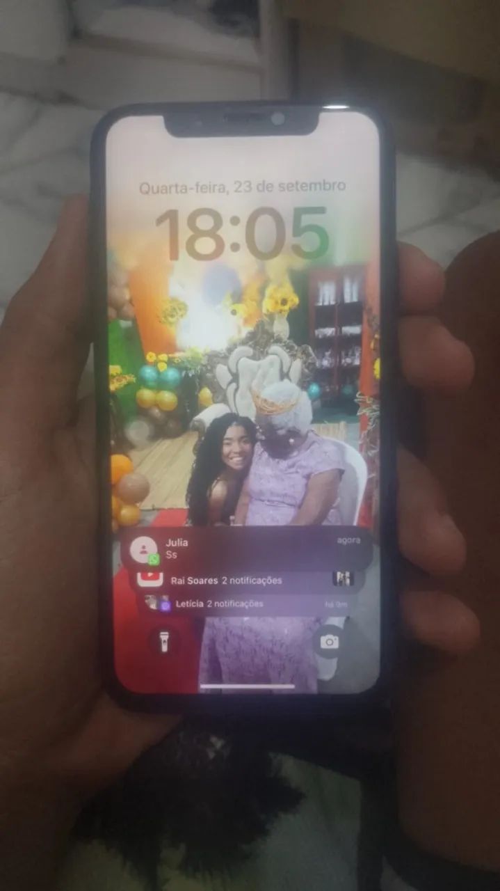 iPhone XS