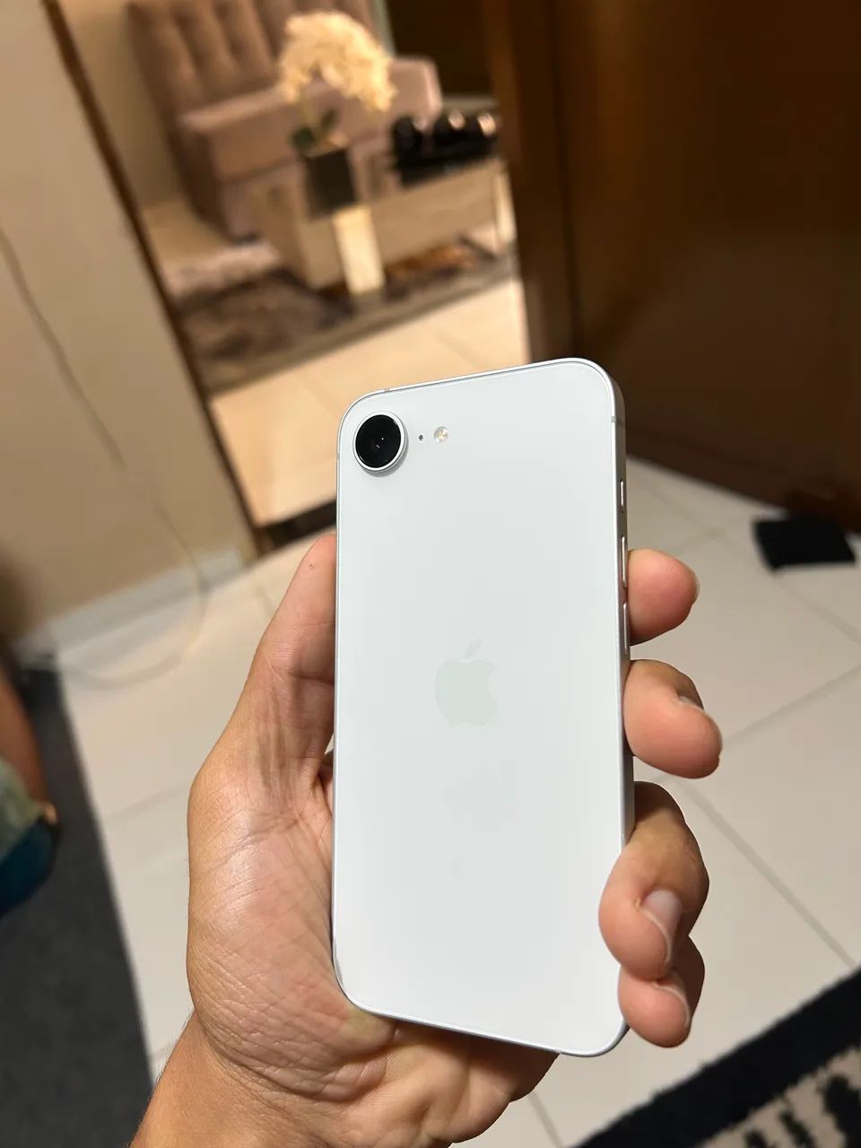 iPhone 16e  - Foto 4