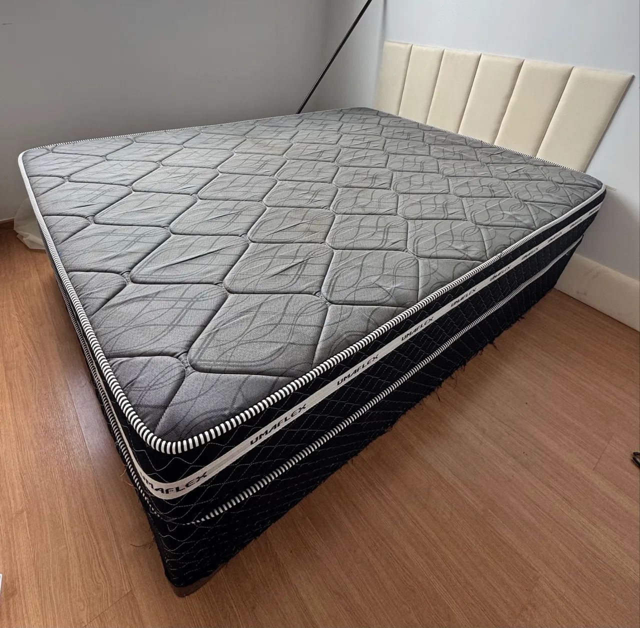 Vendo cama de casal 