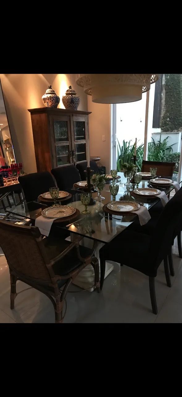 Mesa de jantar com 8 cadeiras - Foto 2