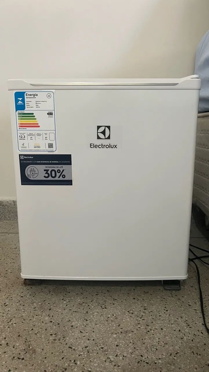 Frigobar Electrolux