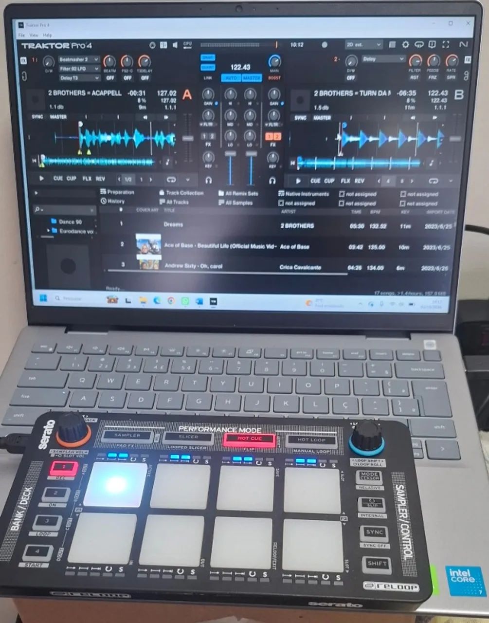 Reloop Neon Performance Pad Controller | Serato DJ Pro | 8 Pads RGB - Foto 5