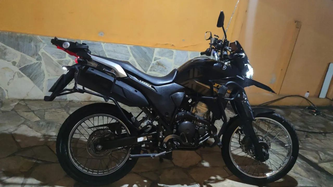 Lander XTZ 250 2020 + acessórios e 10 meses de seguro pago - Foto 2