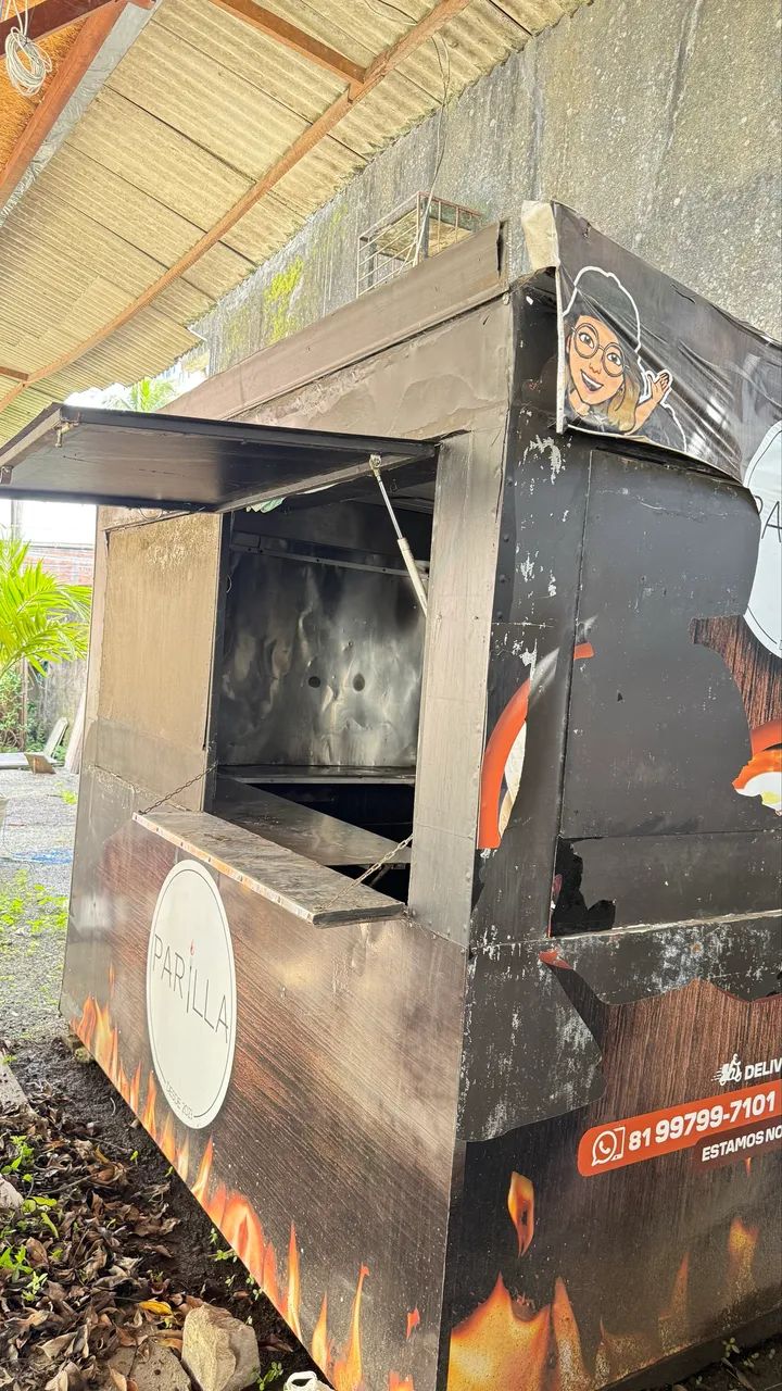 Vende-se esta loja.  A estrutura não possui rodas, portanto deverá ser retirada do local  - Foto 2