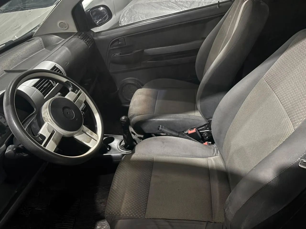 Volkswagen Fox Fox City 1.0Mi/ 1.0Mi Total Flex 8V 3p 2008