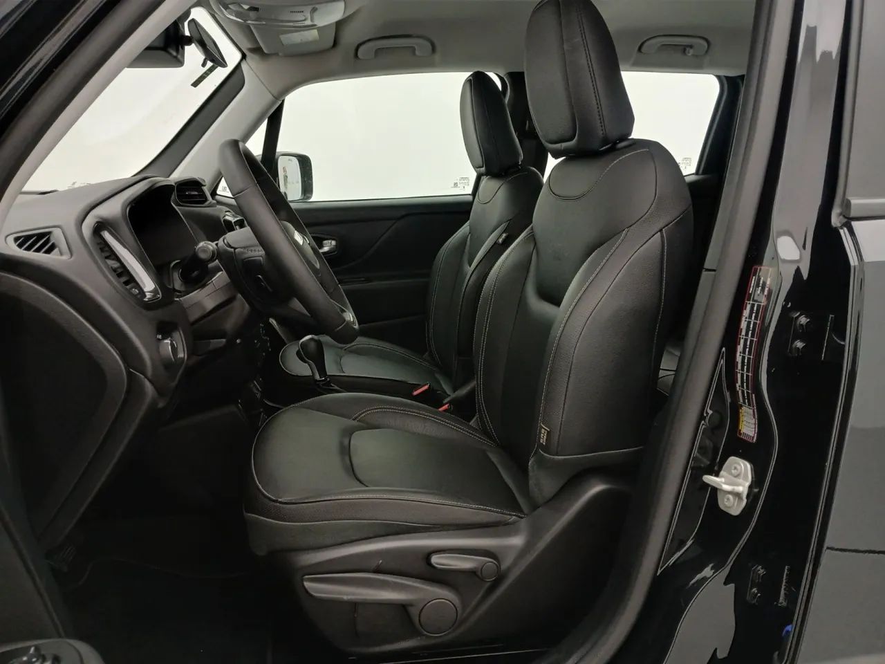 Jeep Renegade Long. T270 1.3 TB 4x2 Flex Aut., foto 16 de 18
