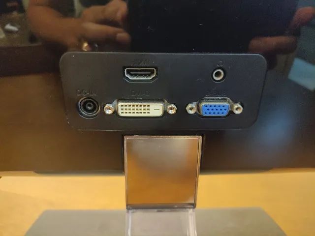 Monitor LED LCD LG Flatron E2360V 23 Polegadas Tela Plana Widescreen Full HD  - Foto 4