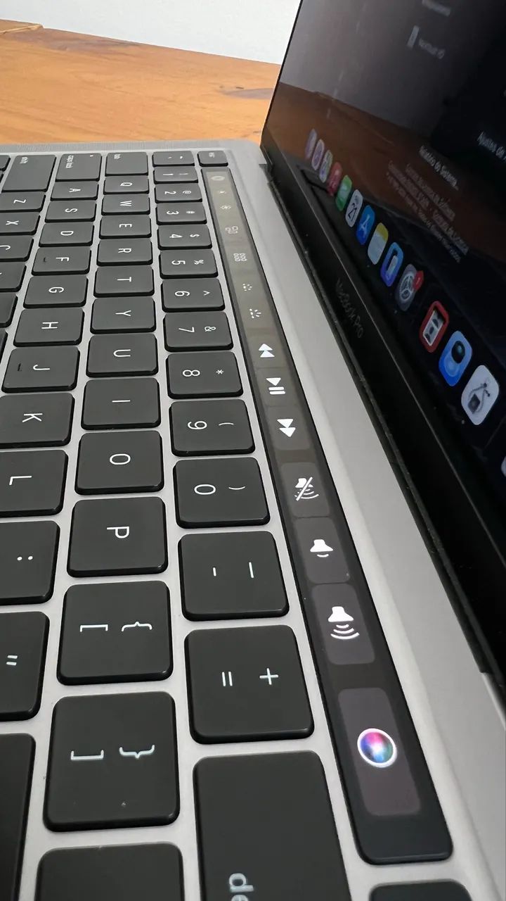 MacBook Pro 2020 i5 - Foto 3
