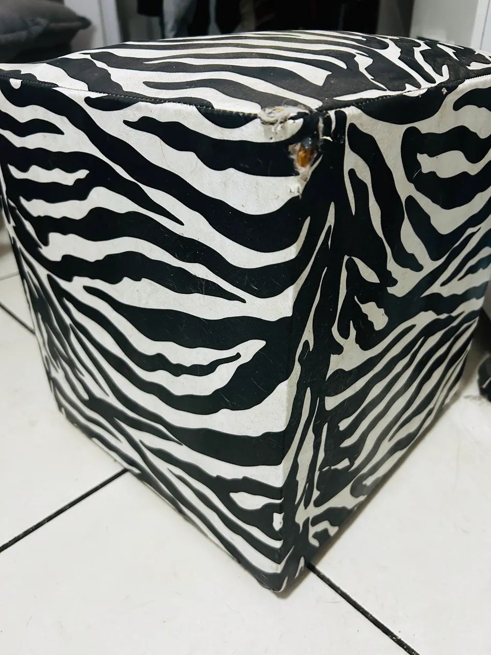 Vendo Puff preto e branco  - Foto 2