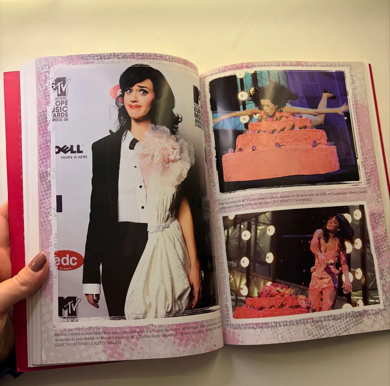 Livro Katy Perry - Foto 2