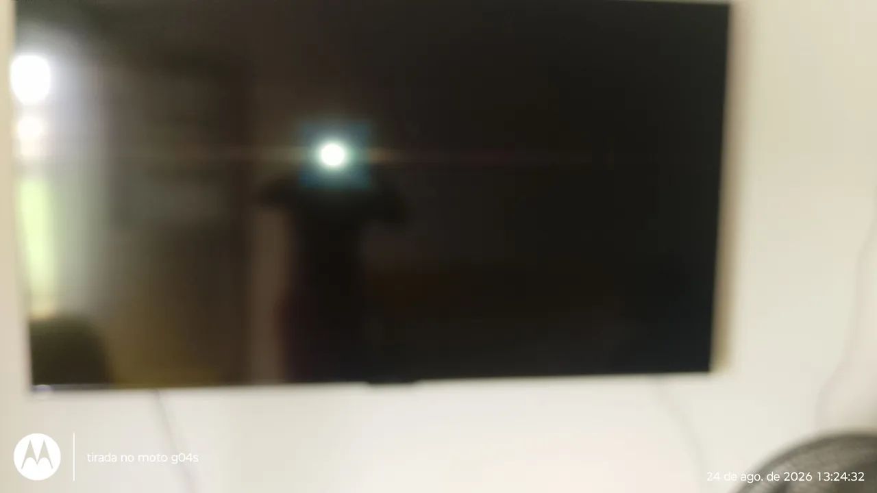 Vende-se um tv TCL 65 polegadas dóis ano de garantia 