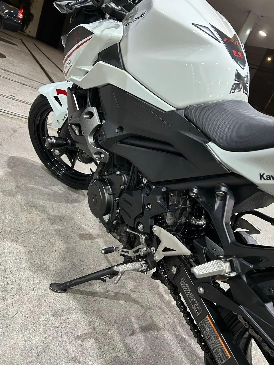 Z 400 2022 - 1526219838 | OLX