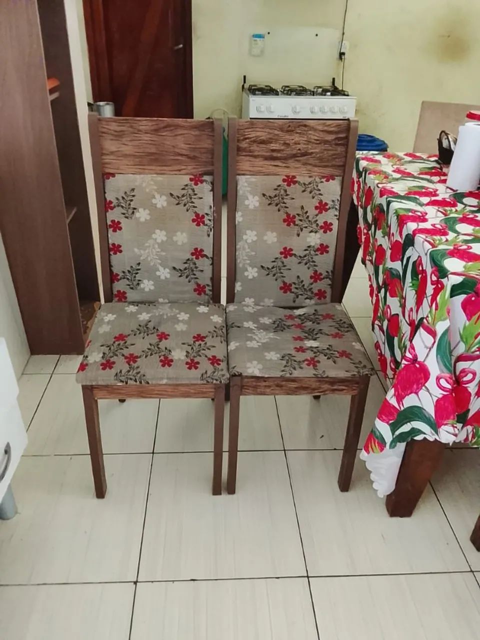 Mesa de jantar com 4 cadeira  - Foto 3