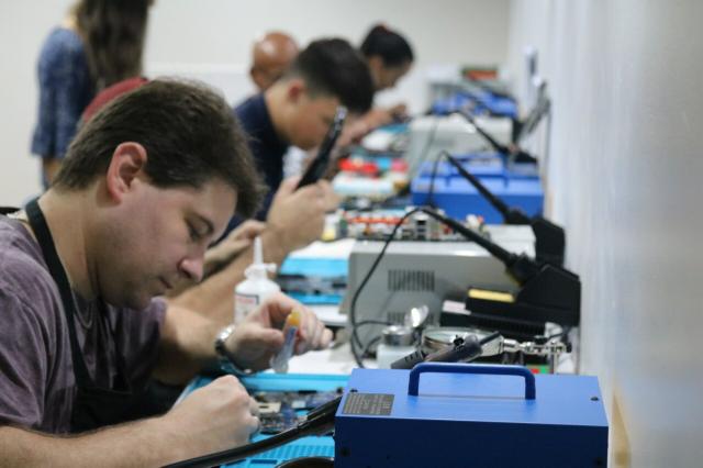 Curso em manutenção de celulares e tablets - Foto 2