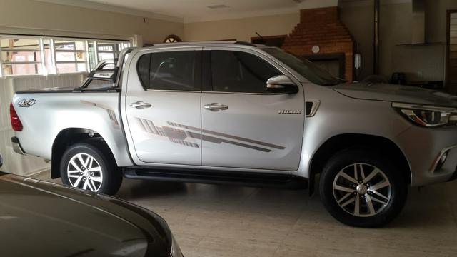 RARIDADE!!! HILUX CD SRX 4x4 DIESEL 2017 - Foto 5