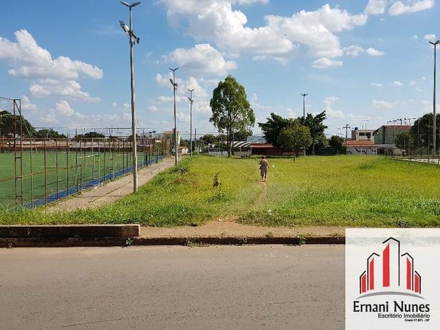 Casa de esquina no meio da Quadra QNP 32 P sul Ernani Nunes - Foto 8