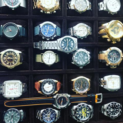 Vendo caixa completa de relógio - Foto 2