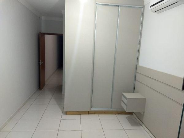 Casa com 3 quartos - Bairro Residencial Village Santa Rita I em Goiânia - Foto 11