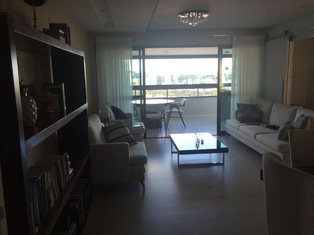 Excelente apartamento alto padrão,amplo com 4 suítes,3 vagas de garagem . Financia - Foto 4