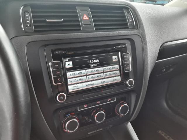VOLKSWAGEN JETTA 2013/2013 2.0 COMFORTLINE FLEX 4P TIPTRONIC - Foto 6