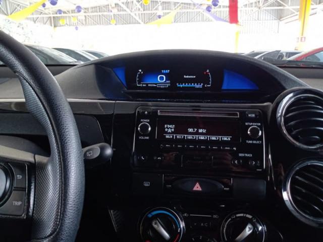 Toyota Etios Hb Xs 15 2018 Flex - Foto 4