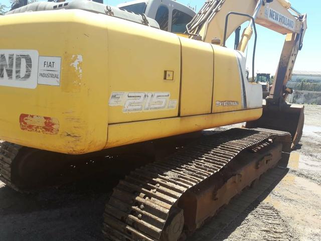 Escavadeira hidráulica New Holland E215B 2013 - Foto 2