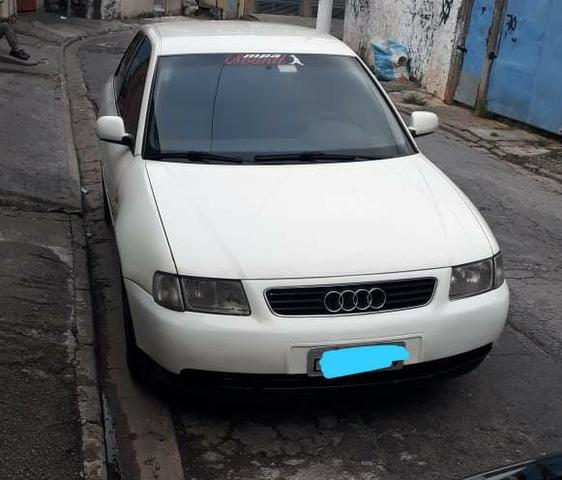 Vende-se Audi Completo