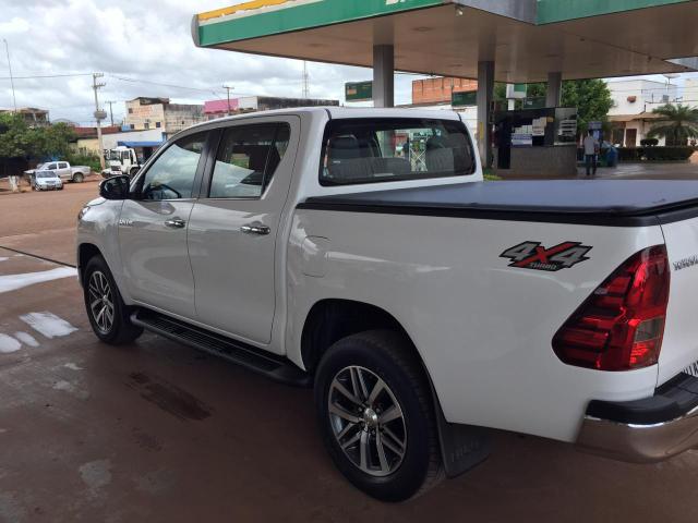 Hilux Srx 18/18 baixa quilometragem - Foto 2