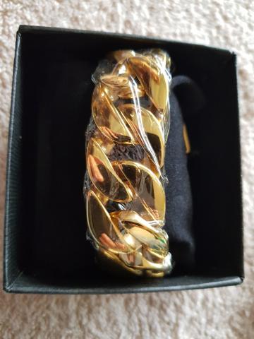 Bracelete ostentacao super top (aço inox foleado a ouro de exelente qualidade) - Foto 3