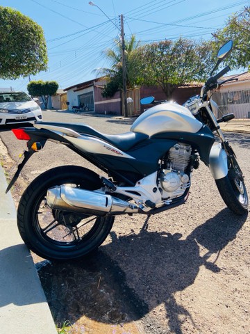 CB 300