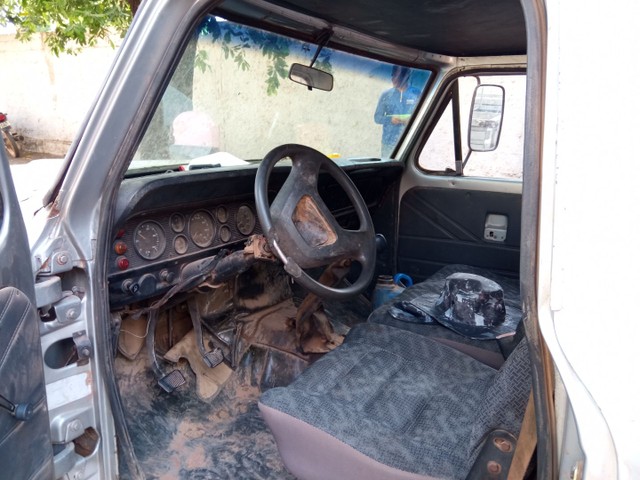 VENDE SE F4000