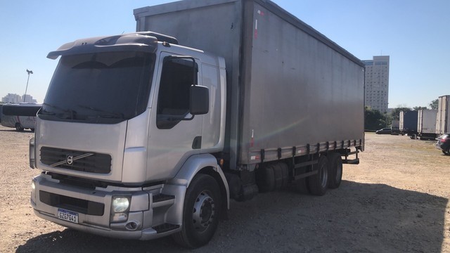 VOLVO VM 260 2011