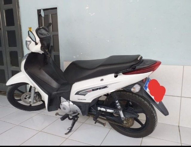 HONDA BIZ EX 2014 NOVÍSSIMA COM POUCA KILOMETRAGEM.