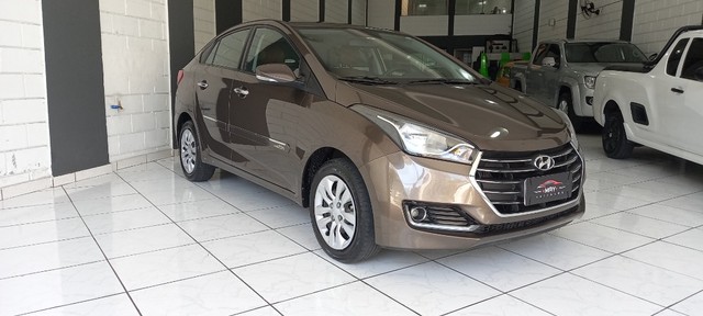 HYUNDAI HB20S 2017 1.0 COMFORT PLUS 12V TURBO FLEX MANUAL