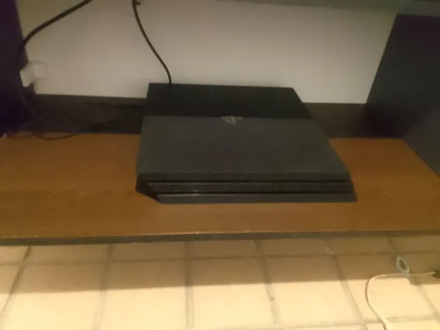 Vendo Ps4 Pro com Nota 1 Tera Novo Na Caixa