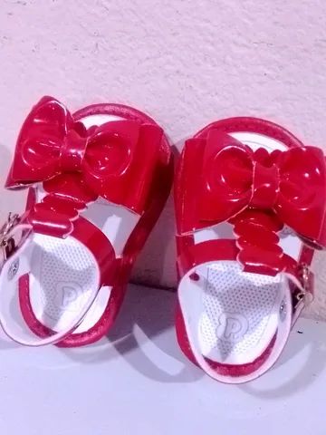 Sandália para bebê de 03 meses ou + olhar a medida na foto na cor vermelha  - Foto 3