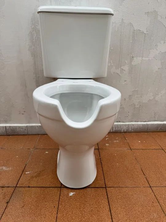 Vaso Sanitário Acesso com Caixa Acoplada e Assento com Abertura Incepa - Foto 2