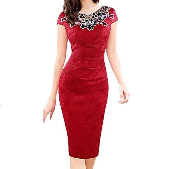 Vestido Midi Drapeado Detalhe Bordado