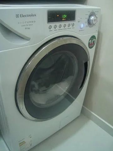 COMPRA-SE LAVE E SECA COM DEFEITO OU MÁQUINA DE LAVAR 