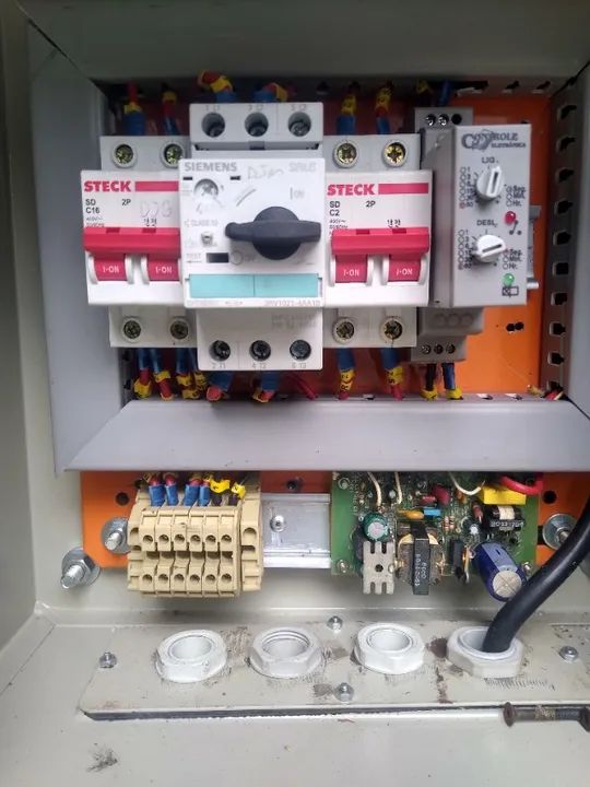 Painel de comandos elétricos quadro pequeno para retirada de componentes ou reutilização - Foto 5