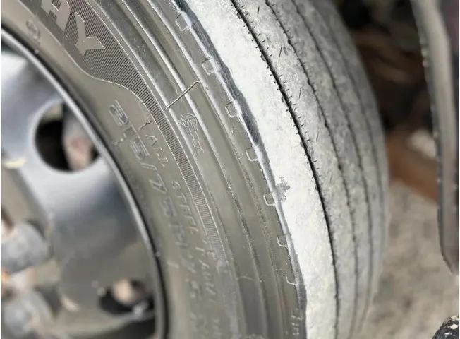 MB 710 guincho 2004 - Foto 7