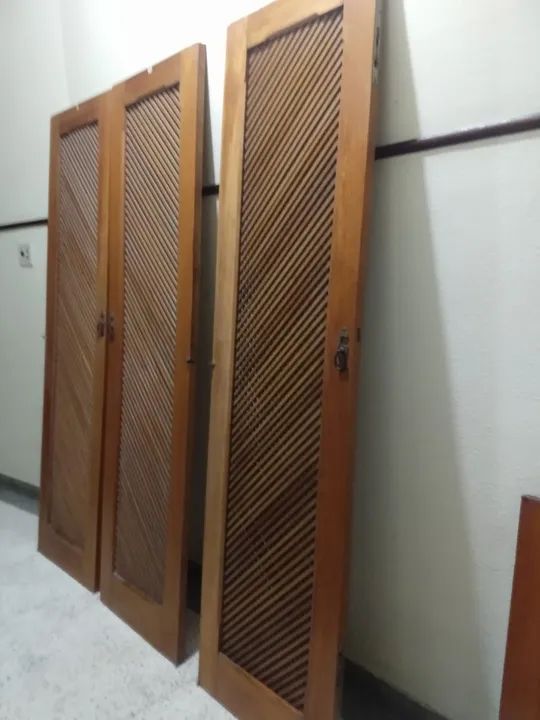 Portas de madeira excelente qualidade - Foto 2