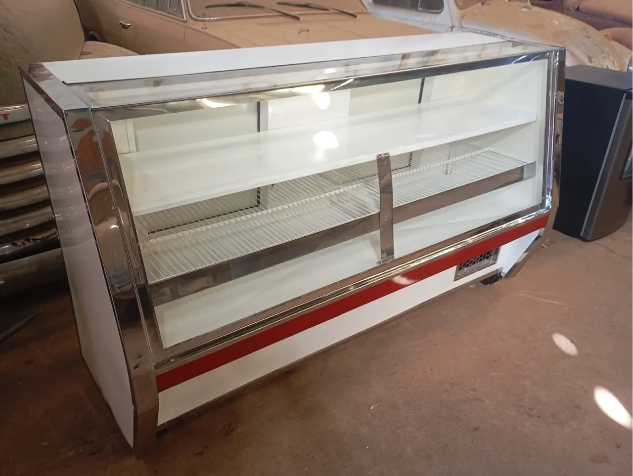 Geladeira Tipo Balcão Expositora Fiochi 220V
