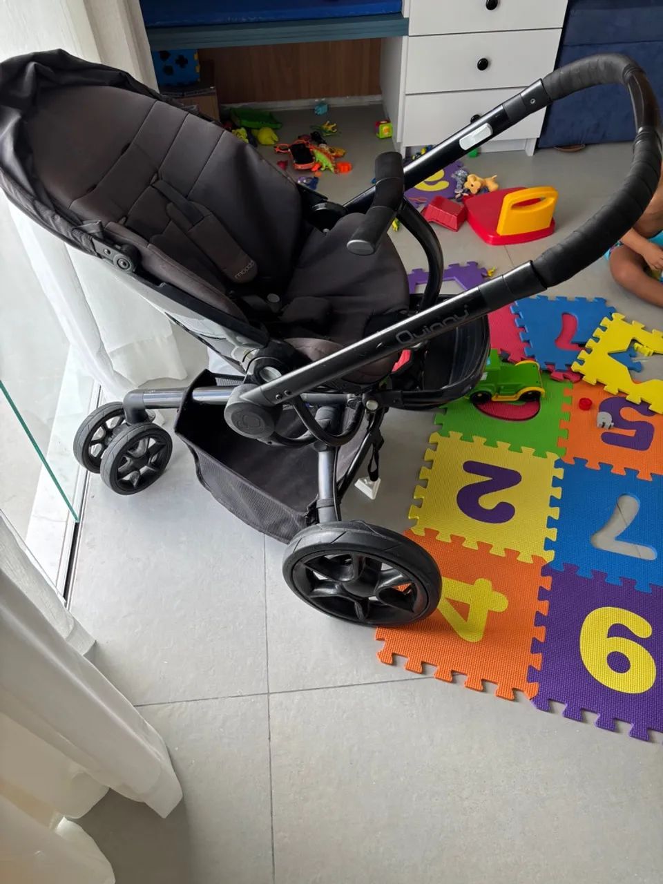 Carrinho de bebê Quinny