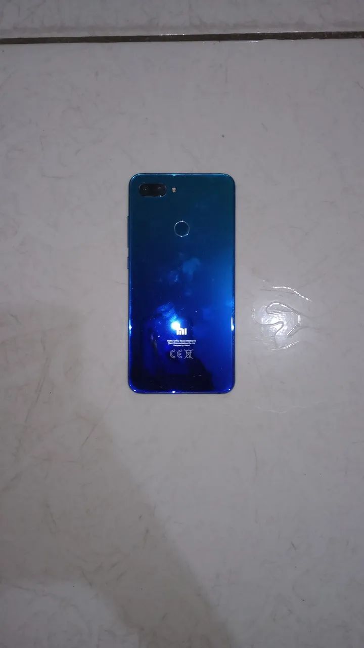 Smartphone Xiaomi MI8 para retirar peças 