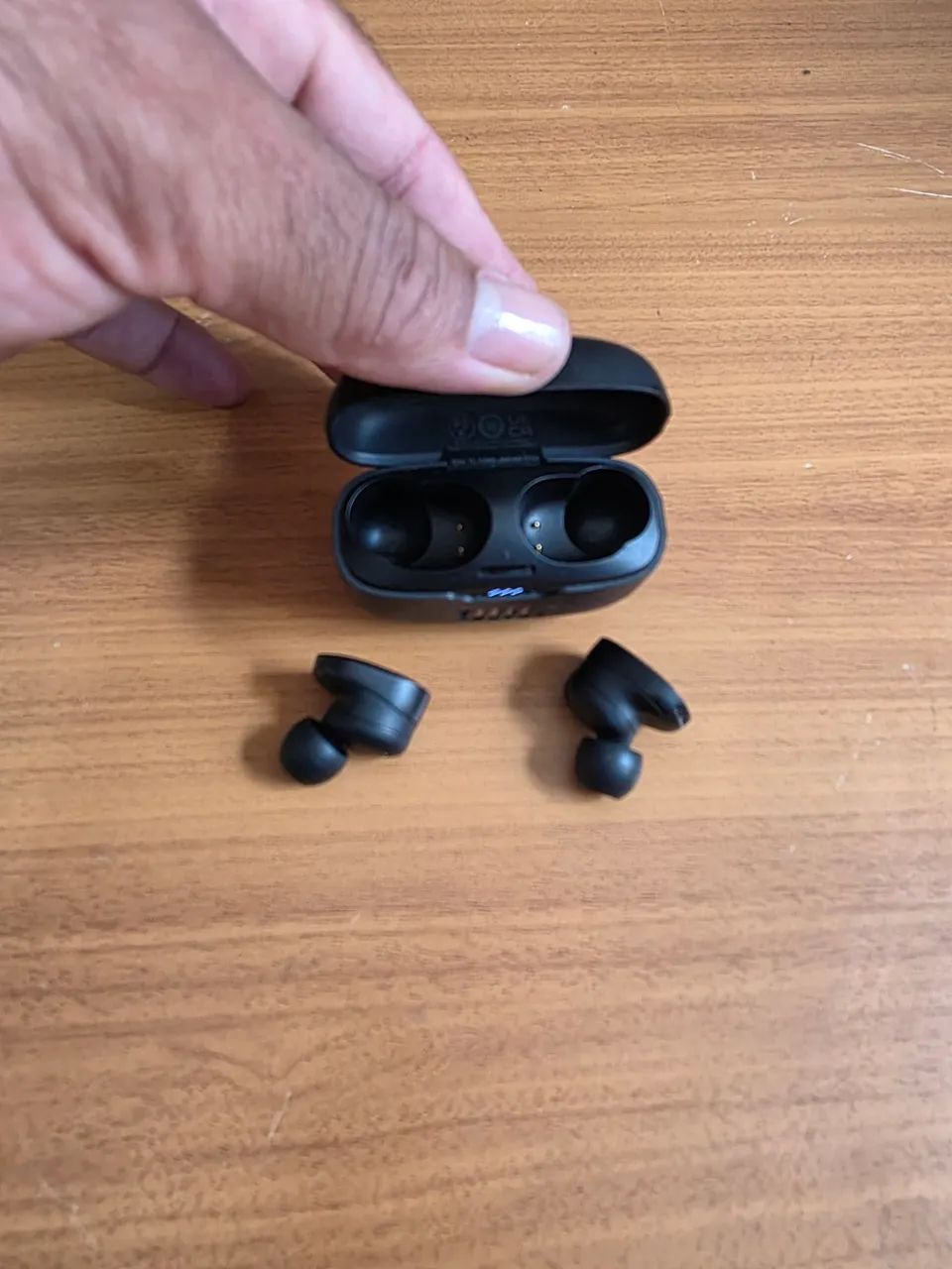 Fone De Ouvido In-ear Sem Fio Jbl Tune 130nc Tws Preto - Foto 4