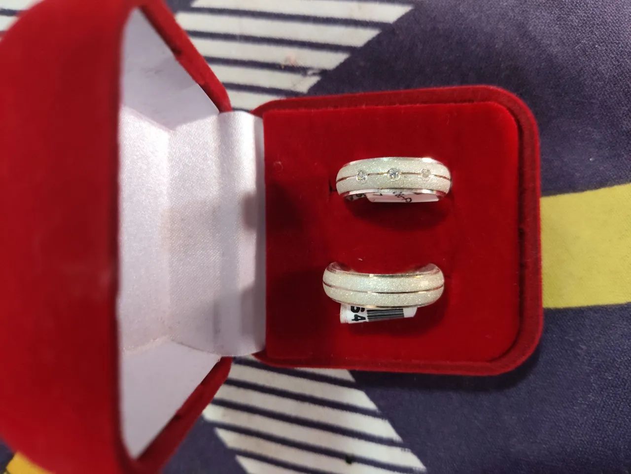 Anéis de Casamento Elegantes e Modernos - Foto 3