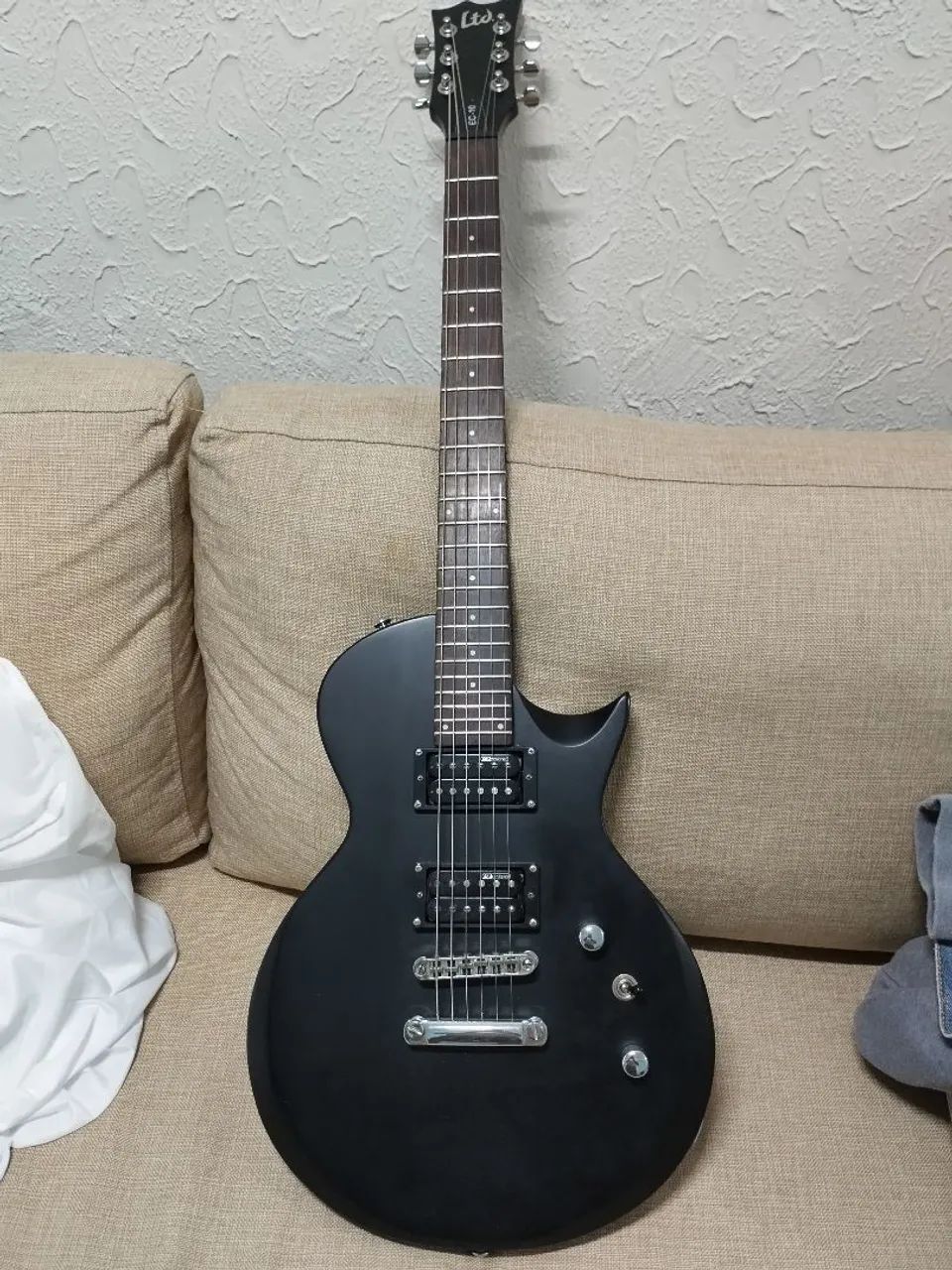 Guitarra LTD Les Paul  - Foto 5