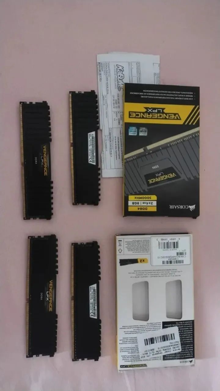 Memória RAM Corsair Vengeance LPX 16GB (4x4GB) 3000MHz DDR4 CL15