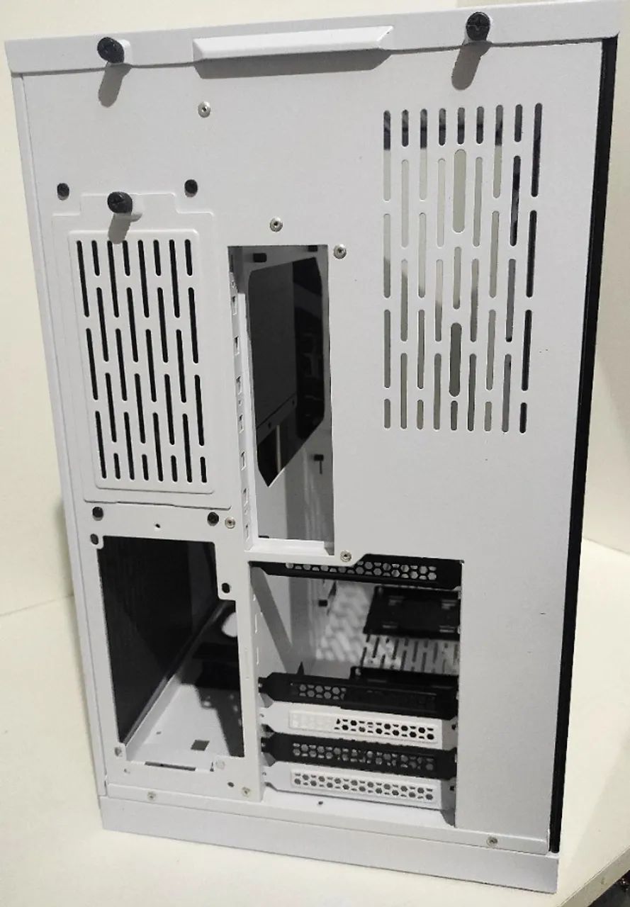 Gabinete Gamer Aquário Branco Lian Li PC-011 Dynamic - Foto 4